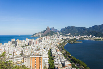 Fototapeta premium The neighborhood of Ipanema and Rodrigo de Freitas Lagoon, seen from the top of Cantagalo Hill.