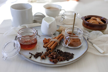 Obraz na płótnie Canvas cup of indian tea and cinnamon