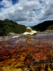 Chap&eacute;u de palha