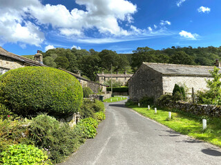 The Yorkshire Dales hamlet of Starbottom, with cottages, farms, and hills near, Skipton, Yorkshire, UK