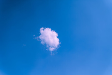 파란 하늘에 구름 blue sky cloud 