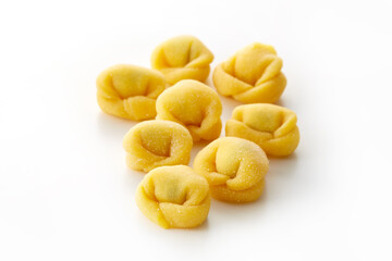 カッペレッティ　生パスタ　小さな帽子という意味のショートパスタ