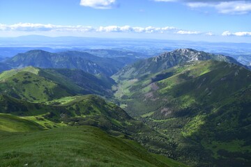 Fototapeta na wymiar Starorobocianska Dolina Tatry Zachodnie, TPN, góry, Szczyty Tatr