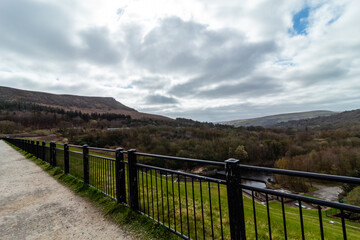 Fototapeta premium Walking on Derwent Valley Water Board in Peak District UK