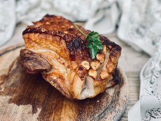 Organic lifestyle schweinebraten Bauchfleisch 