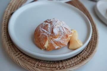 choux cream or cream puff, eclair