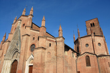 Chieri is a city of medieval origin near Turin. The cathedral is in Gothic style and was started in the 6th century.