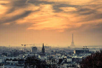 Fototapeta na wymiar Paris skyline at sunset, France. View from the Parc de Belleville