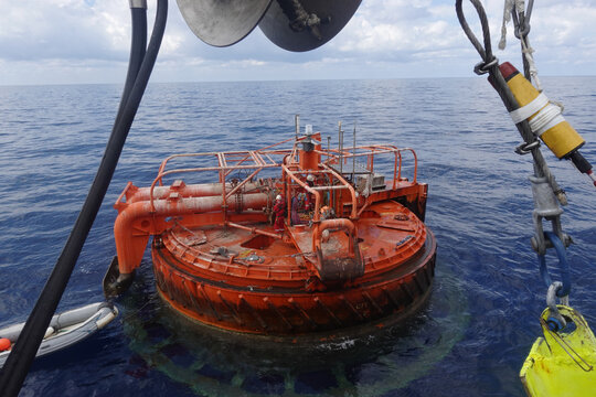 offshore commercial diving at Single Point Mooring Buoy