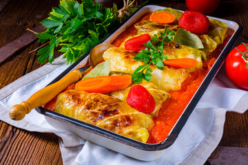 polish cabbage rolls with tomato sauce