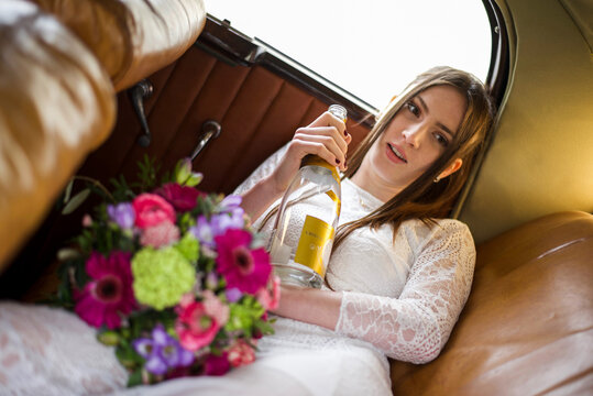 Hochzeit Braut Auto Kleid