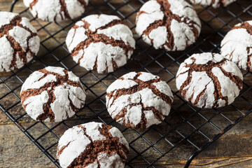 Homemade Chocolate Crinkle Cookies