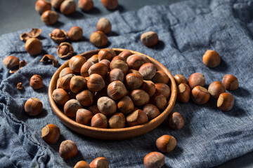 Raw Organic Unshelled Hazelnuts