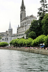 Fototapeta na wymiar The Basilica in Lourdes