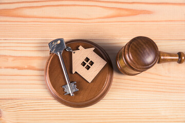 house keys at the judge's hammer