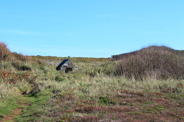 Obraz premium Brittany in France | Church at the western tip of Brittany close to a hiking path