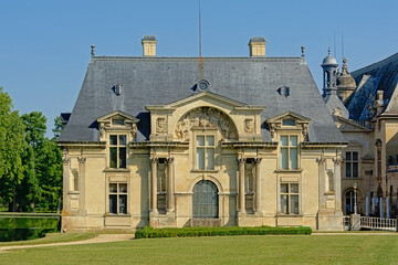 Fototapeta na wymiar Architectuere detail of Chantilly castle, France