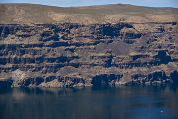 View over Wanapum Lake on Gingko State Park