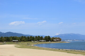 琵琶湖の春の風景