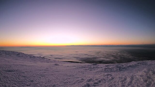 sunrise timelapse video with sea of moving clouds above - mountains sunrise timelapse video in poland - babia gora timelapse