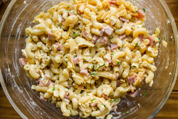 Creamy Baked Mac and Cheese with ham