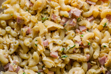 Creamy Baked Mac and Cheese with ham