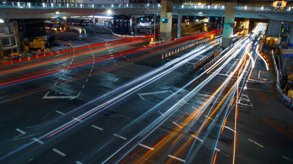 Fototapeta na wymiar Tokyo traffic at night 