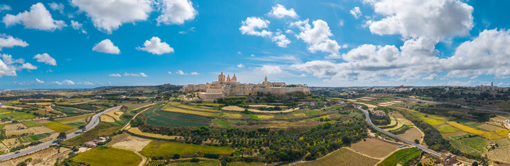 Fototapeta na wymiar Landscape panorama view of Mdina city - old capital of Malta island
