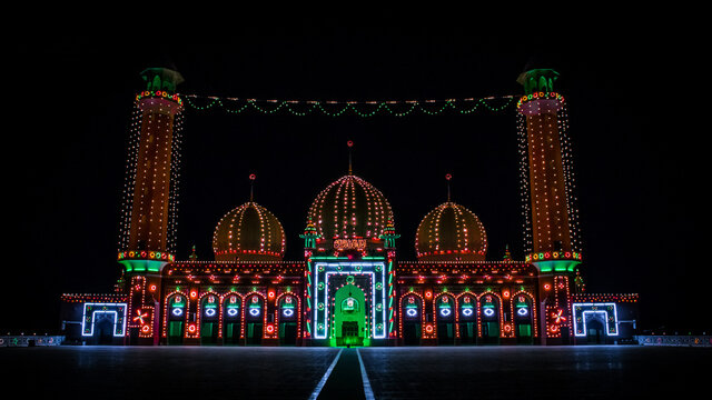 Markazi Jamia Masjid - Wah Cantonment