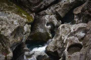 愛媛県久万高原町の八釜渓谷にある「八釜の甌穴群」