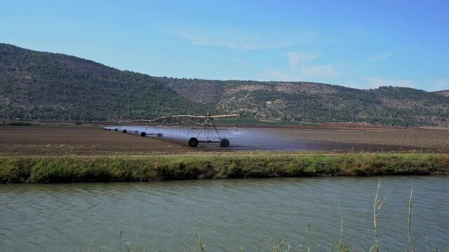 Irrigation Center pivot with drop sprinklers in Israel