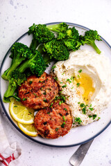 homemade chicken cutlets with mashed potatoes