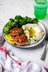 homemade chicken cutlets with mashed potatoes