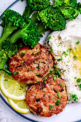 homemade chicken cutlets with mashed potatoes