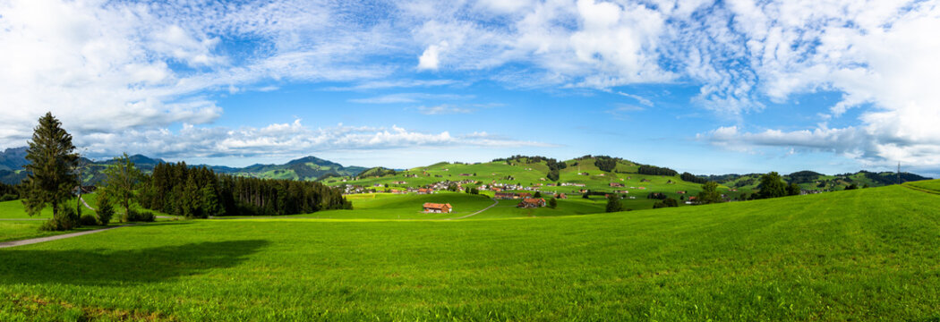 Blick ins Appenzellerland auf dem Weg zum Berggasthaus Hoher Hirschberg © Andreas Levi