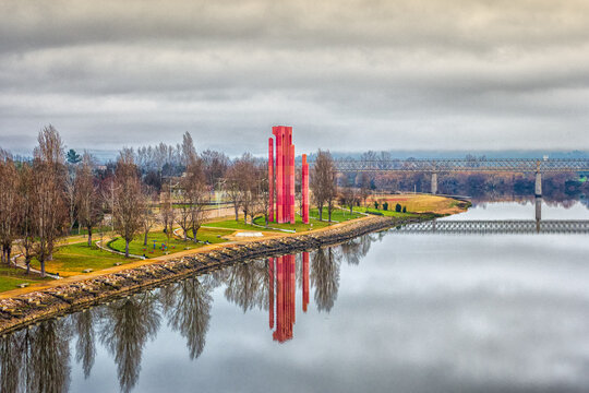 Aquapolis Urban Park (Leisure area) and the Sculpture, Abrantes' Imaginary Doors