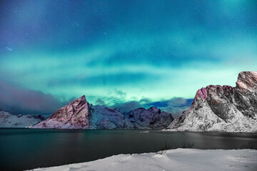 Fototapeta na wymiar Polarlichter am Himmel von Norwegen