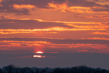 farbenprächtiger Sonnenuntergang