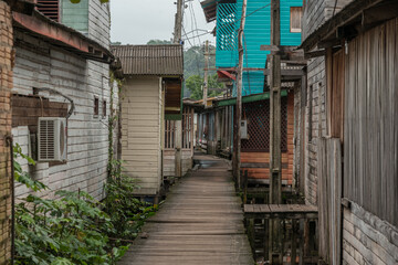Casas no bairro Baitacão no Laranjal do Jari, Amapá, Brasil, Amazônia. 