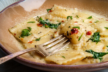 Tuscan Creamy Cheese Ravioli