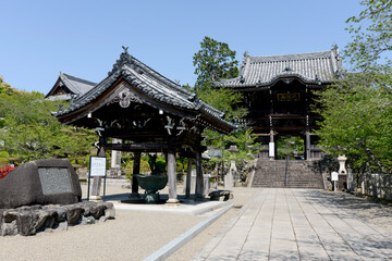 粉河寺　中門と手水舎　和歌山県紀の川市