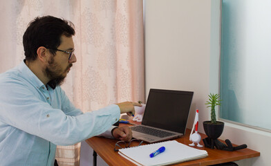 
working home man home office telework 