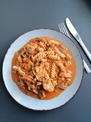 spaghetti with seafood