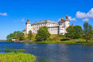 Fototapeta na wymiar Lacko castle by the lake Vanern in Sweden