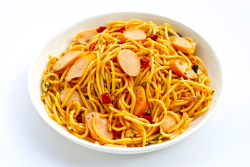 Spaghetti with dried chili and hot dogs