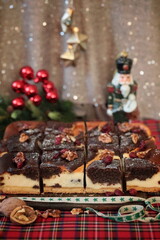 Christmas cheesecake with poppy seeds and dried fruit