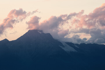 Vanilla mountain silhouettes