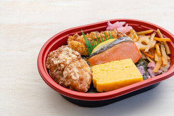 スーパーのお弁当