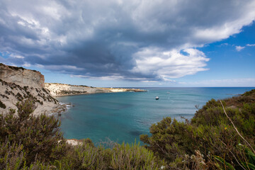 Fototapeta na wymiar Tropical Bay on Malta Gozo Island. tropical holiday background