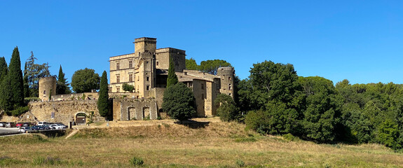 Fototapeta na wymiar Chateau de Lourmarin, a Renaissance castle in Luberon, France